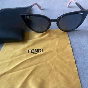 ❌SOLD❌ Fendi Cateye Sunglasses